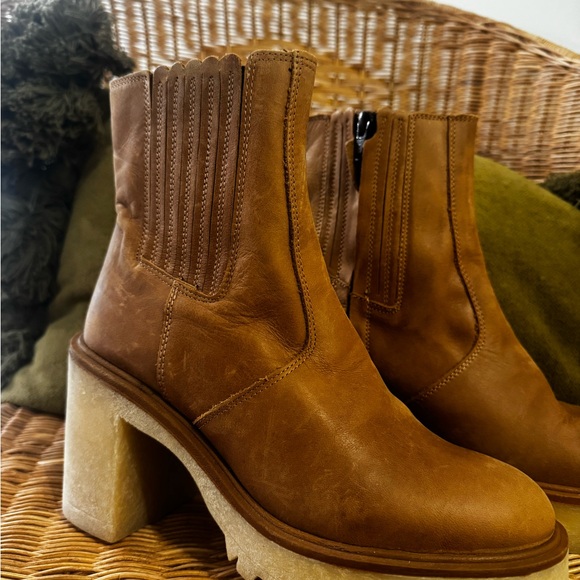 Free People Tan Heeled Boots - Picture 1 of 8